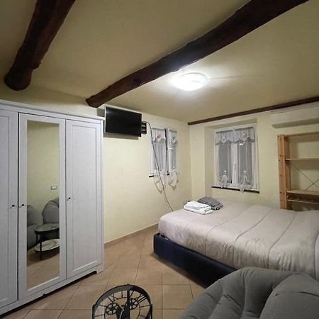 Bilocale Arredato Sestri Ponente Apartman Genova Kültér fotó