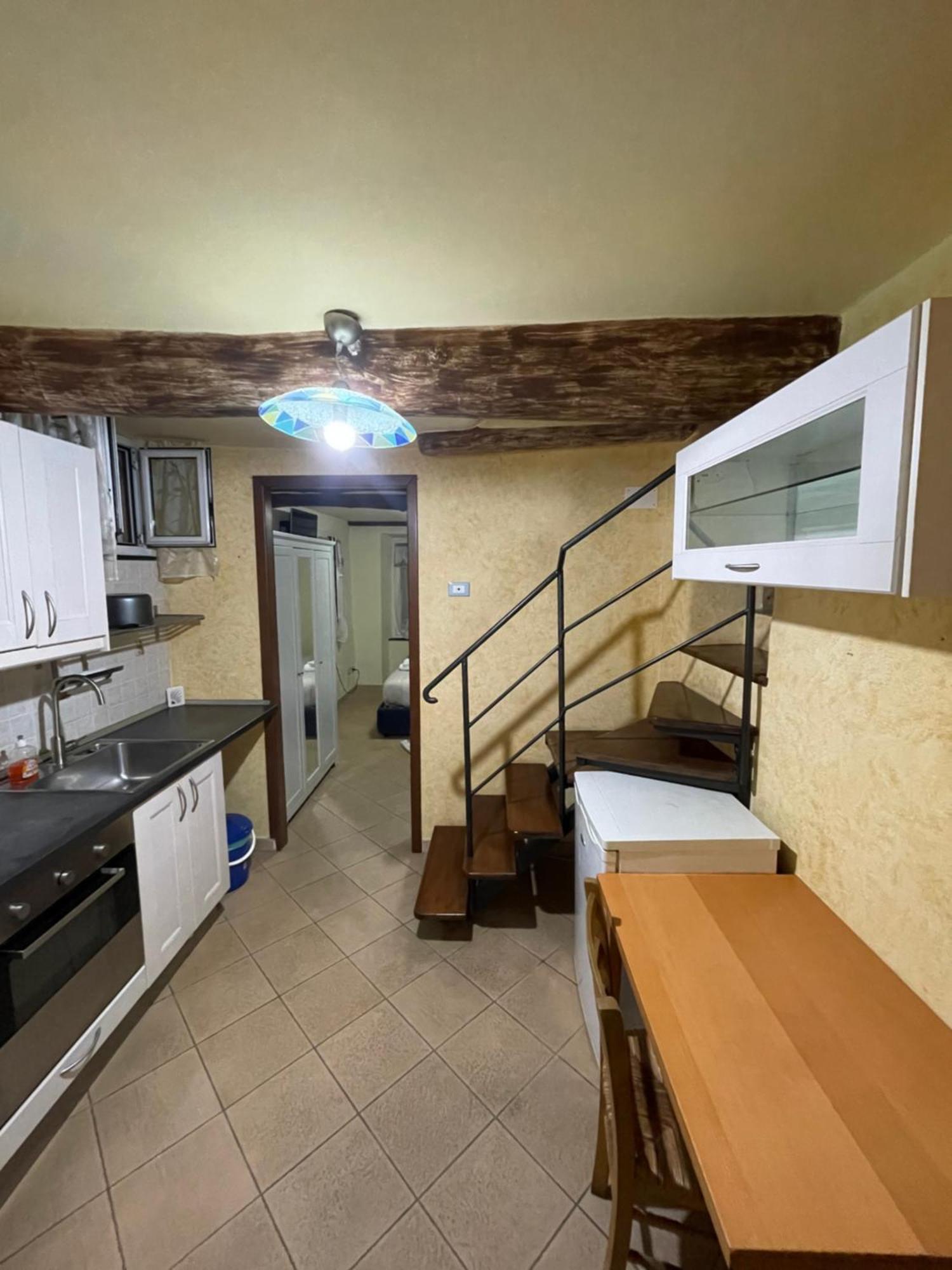 Bilocale Arredato Sestri Ponente Apartman Genova Kültér fotó