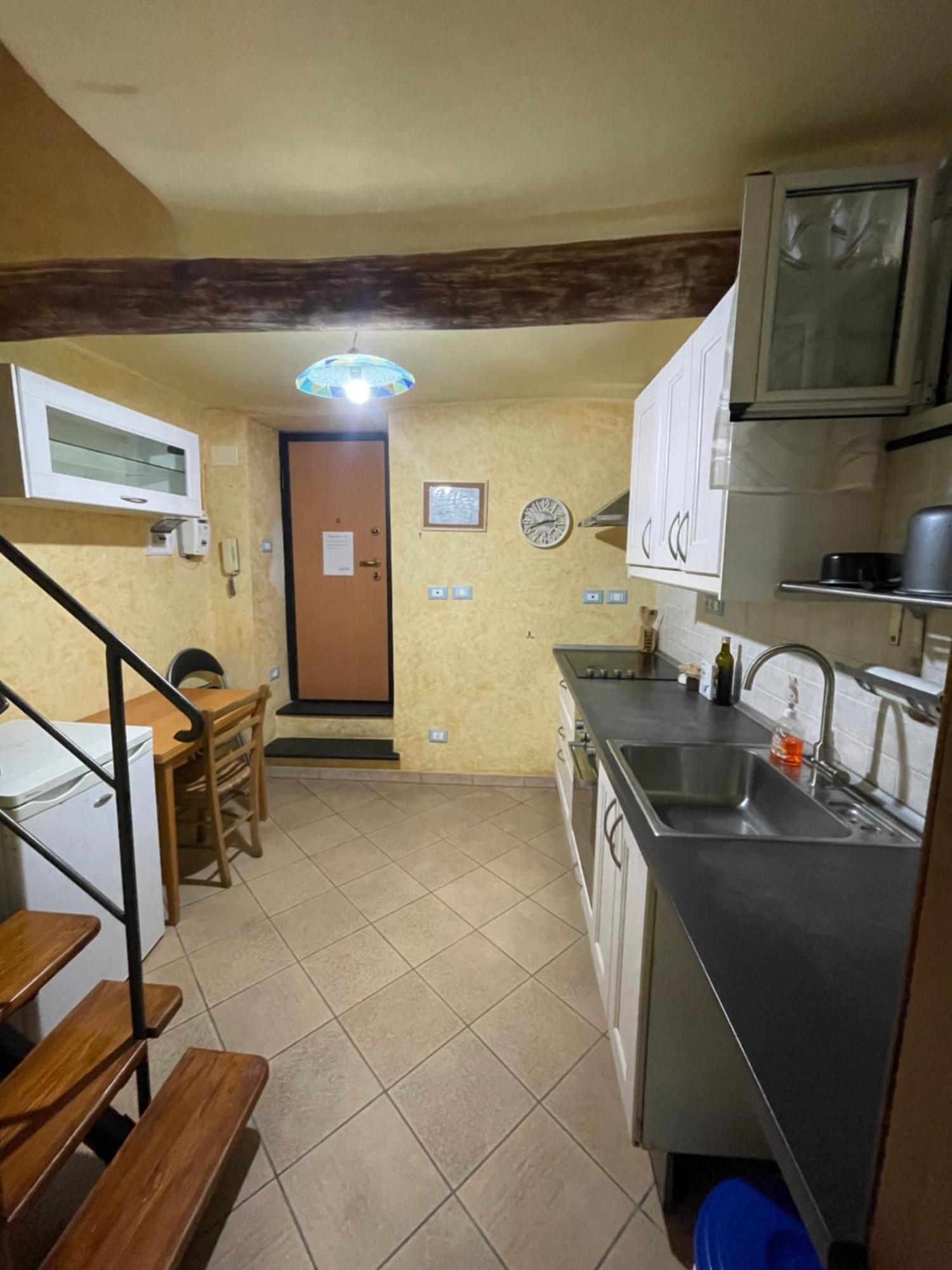 Bilocale Arredato Sestri Ponente Apartman Genova Kültér fotó